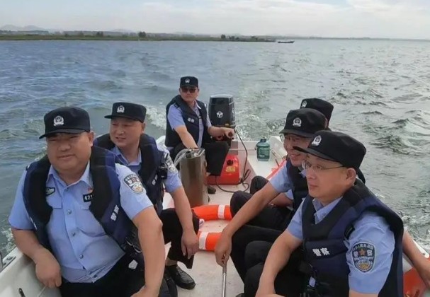 48岁周劲松（湖北人），经抢救无效牺牲 